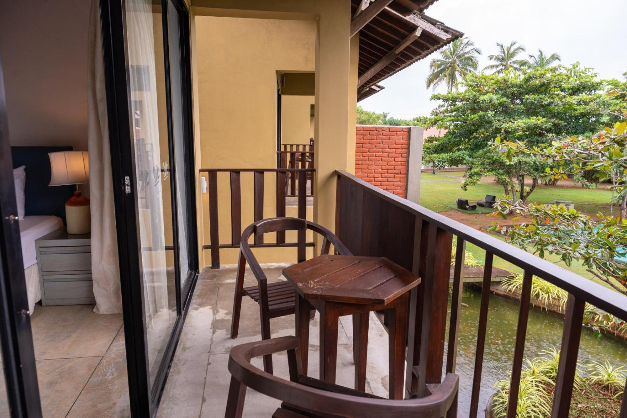 Hotel The South - Beach & Lake Ahangama Koggala